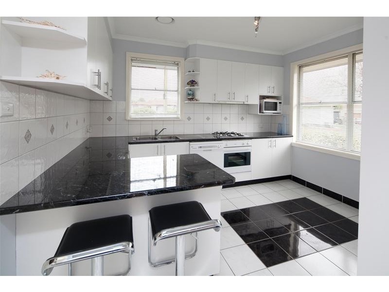 15 Scarlet Drive, Doveton VIC 3177