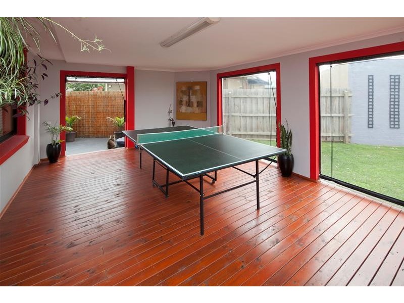 15 Scarlet Drive, Doveton VIC 3177