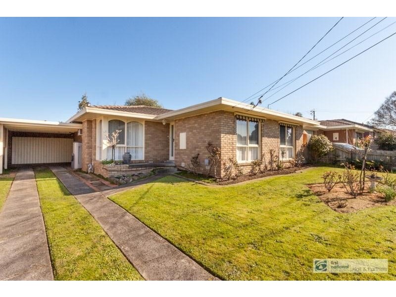 12 Glencoe  Grove, Dandenong North VIC 3175
