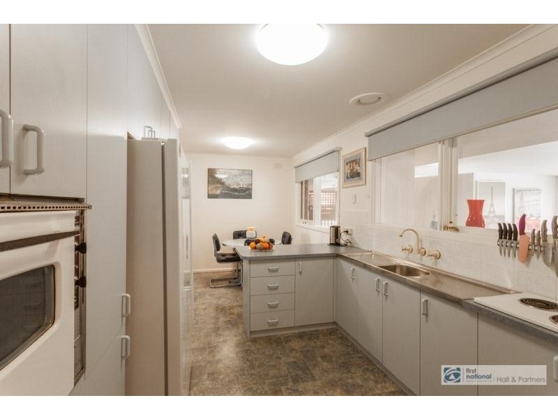12 Glencoe  Grove, Dandenong North VIC 3175