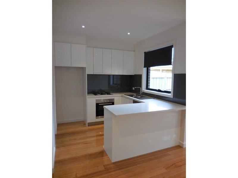 2/15 Caledonia Crescent, Mulgrave VIC 3170