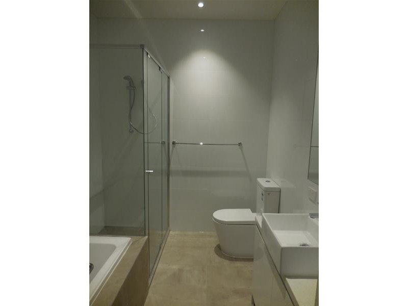 2/15 Caledonia Crescent, Mulgrave VIC 3170