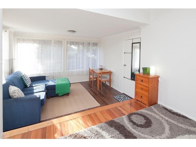 64 Essex Park Drive, Endeavour Hills VIC 3802