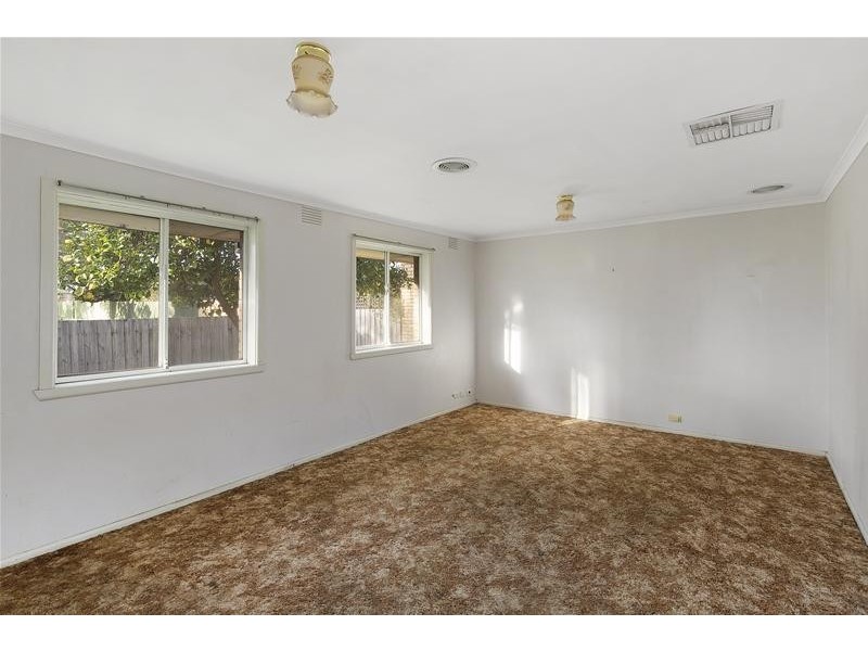 27 Carson Street, Mulgrave VIC 3170