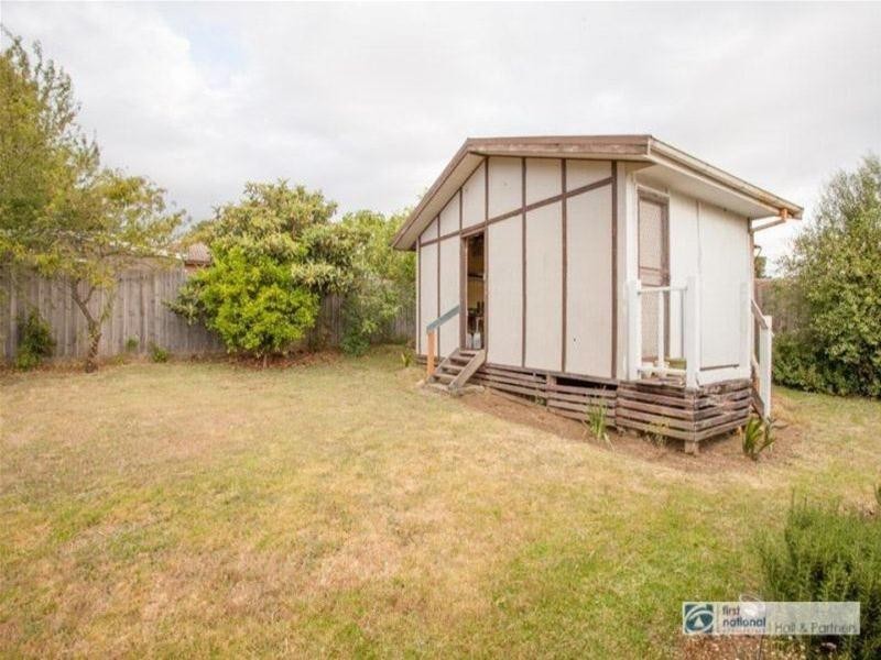 9 Beverly Court, Narre Warren VIC 3805