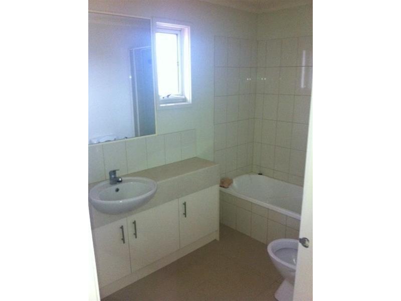 64 King Street, Dandenong VIC 3175