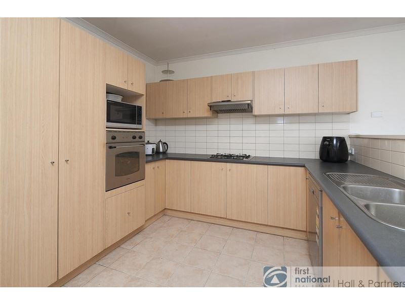 18/36-40 Hennessy Way, Dandenong North VIC 3175