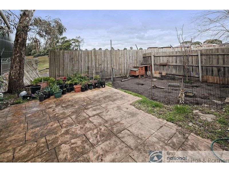 18/36-40 Hennessy Way, Dandenong North VIC 3175