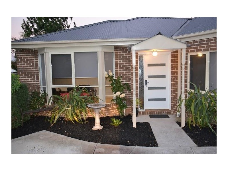 2/2 Judas Court, Doveton VIC 3177