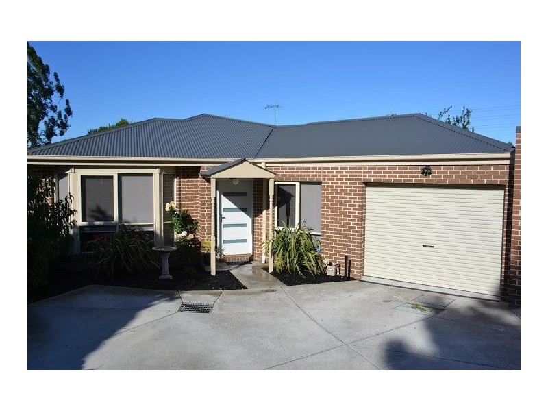 2/2 Judas Court, Doveton VIC 3177