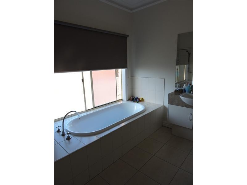 3 Pinecrest Court, Berwick VIC 3806