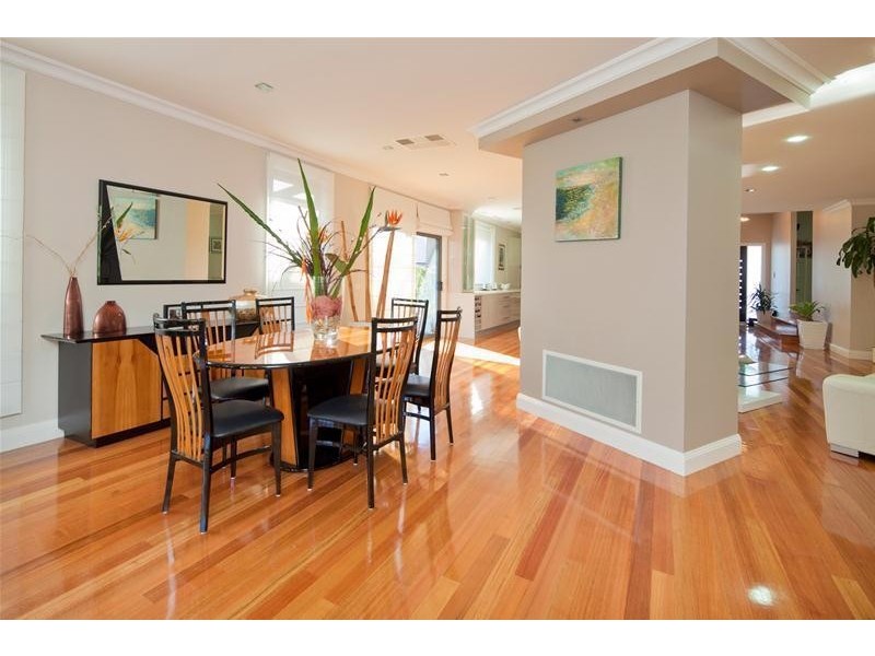 15 Orbison Court, Endeavour Hills VIC 3802