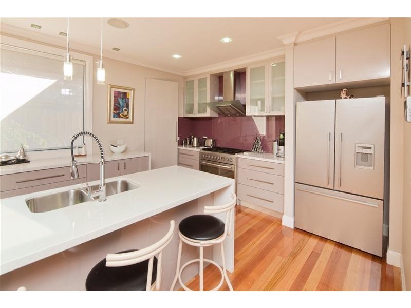 15 Orbison Court, Endeavour Hills VIC 3802