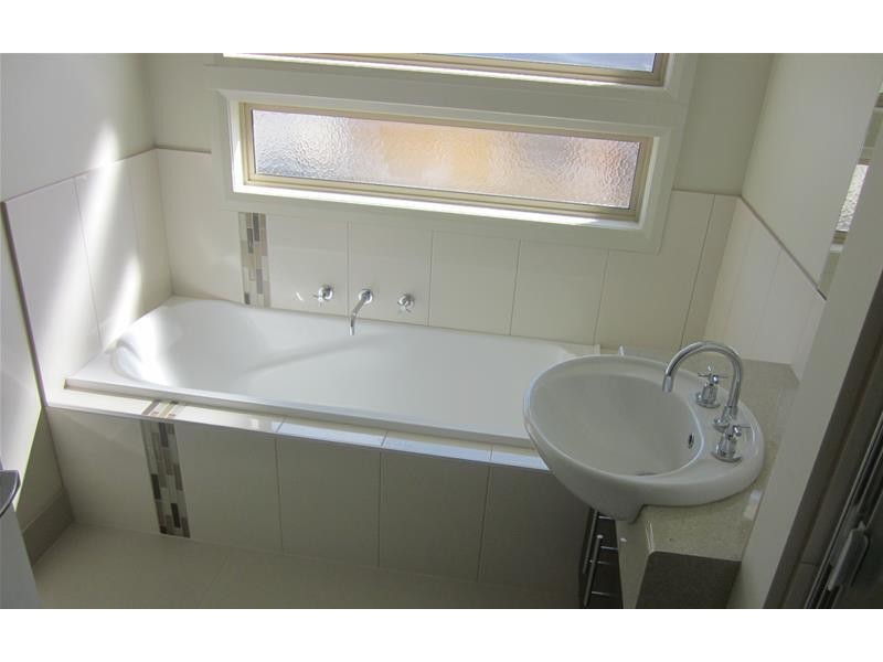 2/8 Bevis Street, Mulgrave VIC 3170