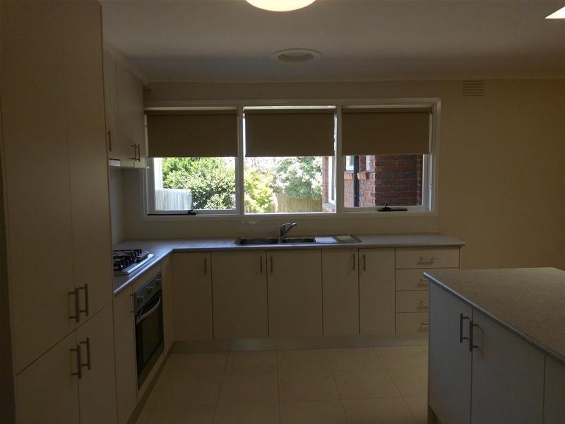 13 Robert Molyneux Avenue, Endeavour Hills VIC 3802