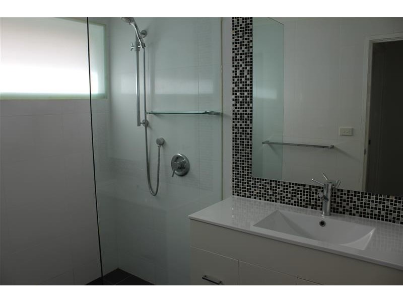 11 Lyndale Court, Dandenong North VIC 3175