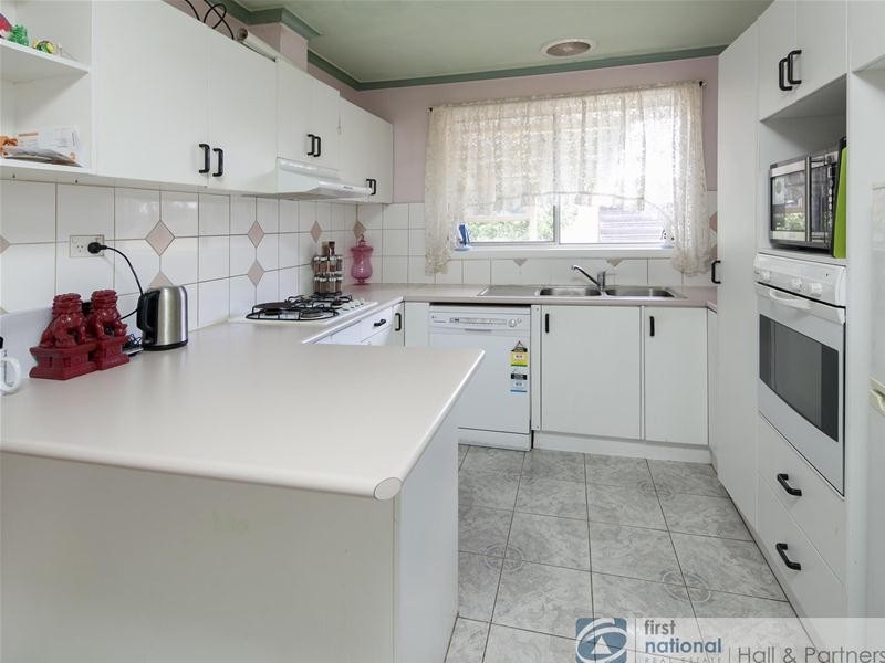 8 Morwell Avenue, Dandenong VIC 3175