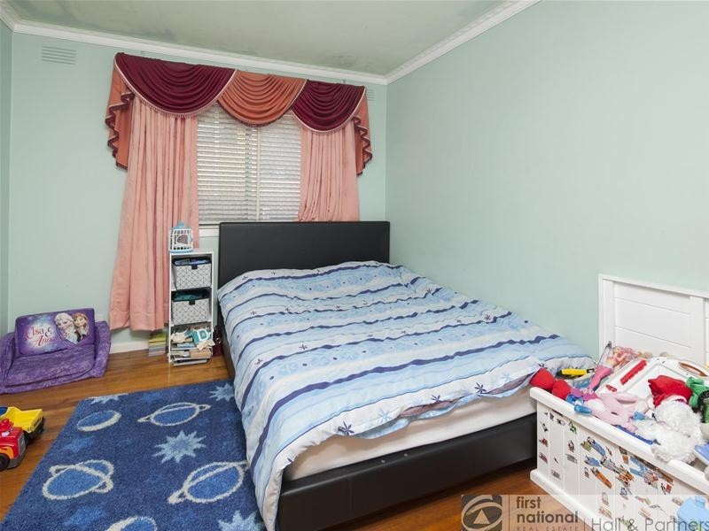 8 Morwell Avenue, Dandenong VIC 3175