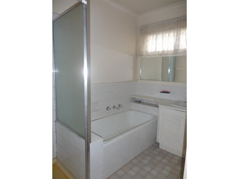 36 Julius Crescent, Noble Park North VIC 3174