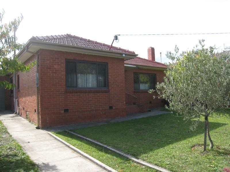 13 Edith Street, Dandenong VIC 3175