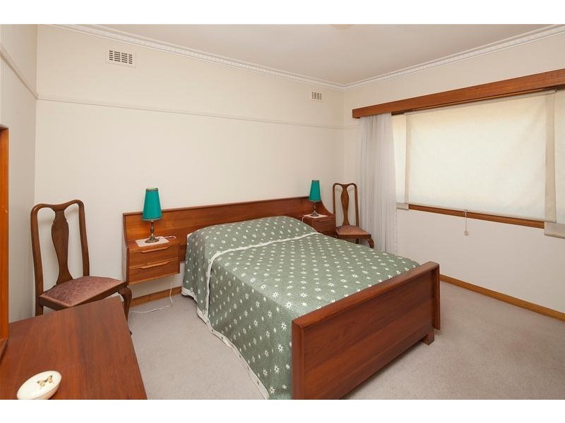 15 Third Street, Clayton South VIC 3169