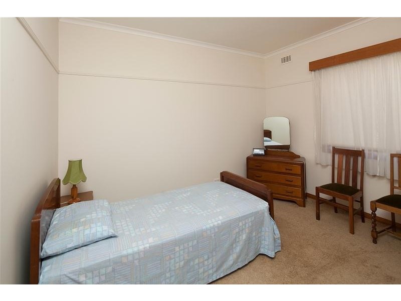 15 Third Street, Clayton South VIC 3169