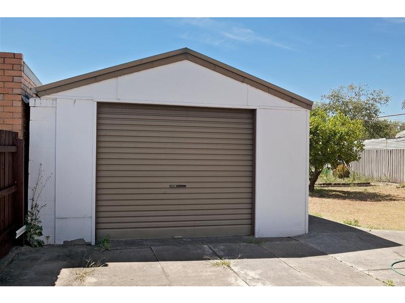 15 Third Street, Clayton South VIC 3169