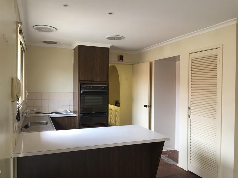 9 Breamlea Court, Dandenong North VIC 3175