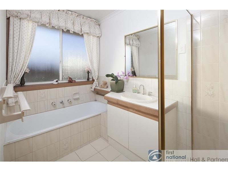 16 Freeman Court, Endeavour Hills VIC 3802