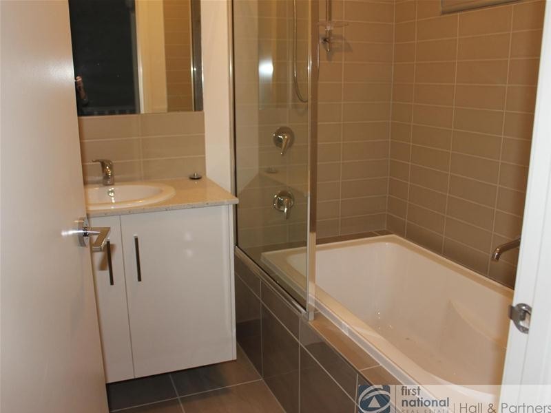 1A Carson Street, Dandenong VIC 3175