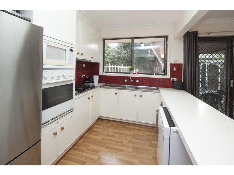 16 Suffolk Road, Dandenong North VIC 3175