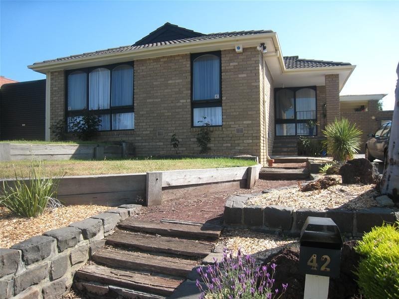 42 Alexander Street, Hallam VIC 3803