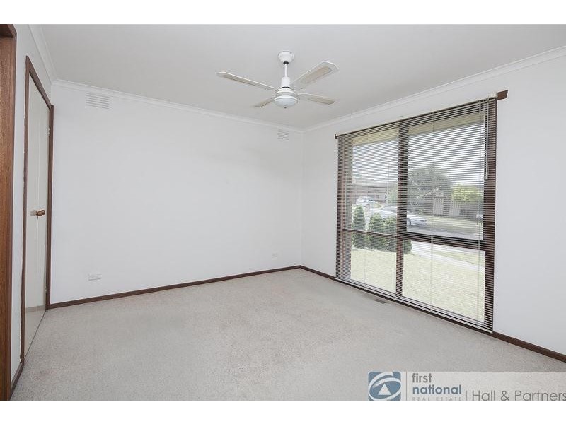 10 Shafer Court, Endeavour Hills VIC 3802