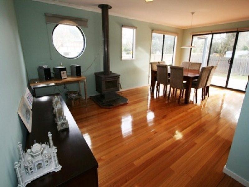 32 Ti Tree Drive, Cowes VIC 3922