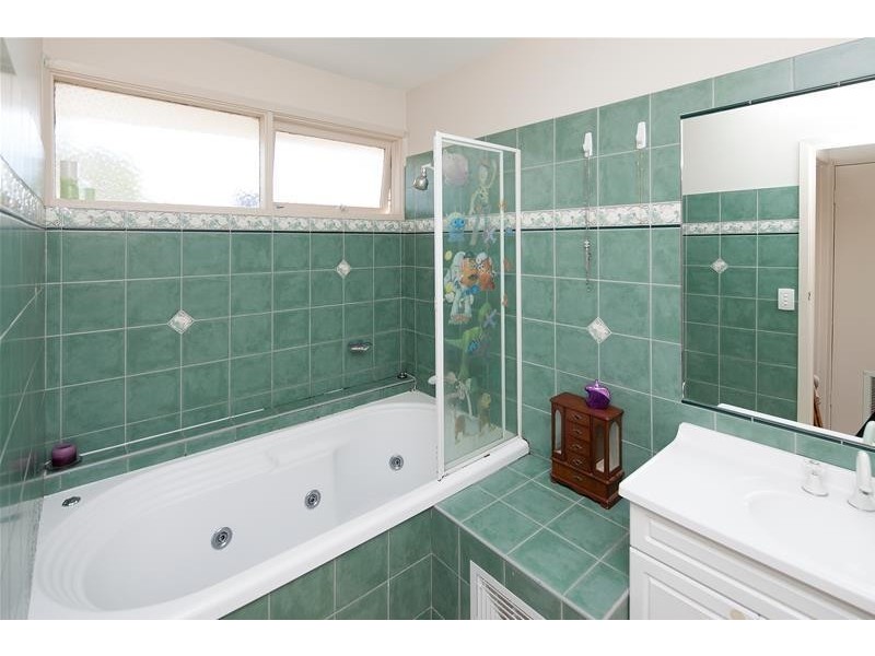 4 Werona Court, Mulgrave VIC 3170