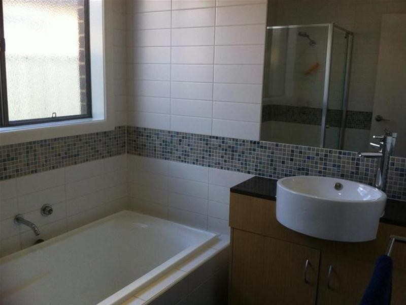 10 Walnut Way, Pakenham VIC 3810