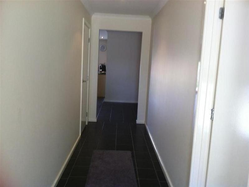 10 Walnut Way, Pakenham VIC 3810