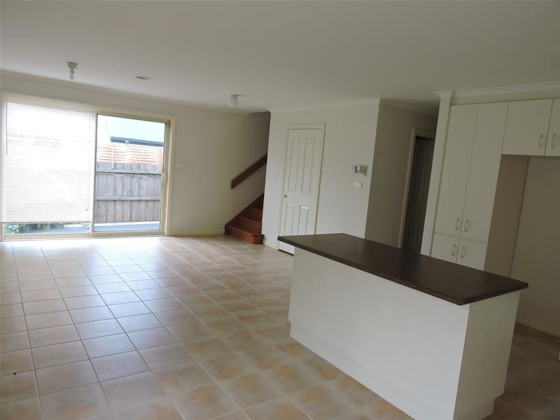 6 Normanton Place, Berwick VIC 3806