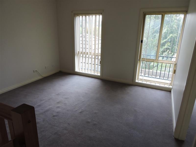 6 Normanton Place, Berwick VIC 3806