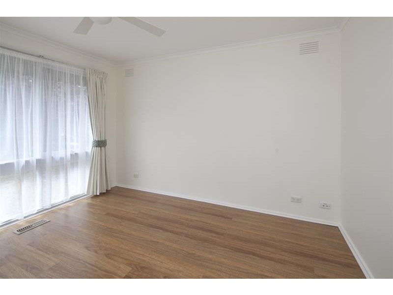 17 Gunns Road, Hallam VIC 3803