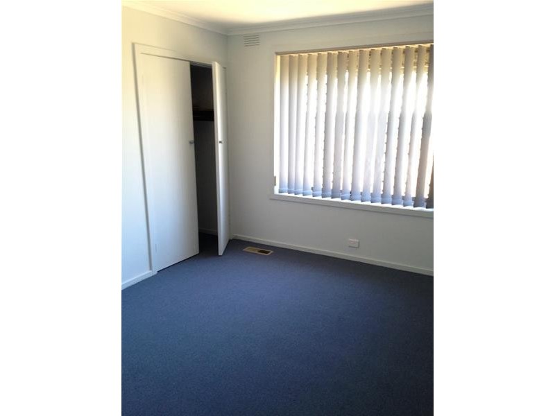 2 Newman Avenue, Noble Park VIC 3174