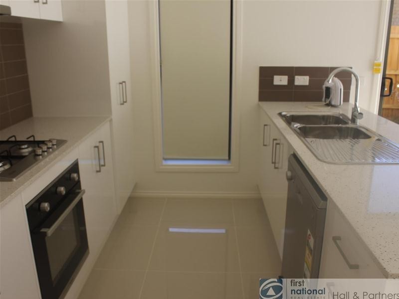 6/33 New Street, Dandenong VIC 3175