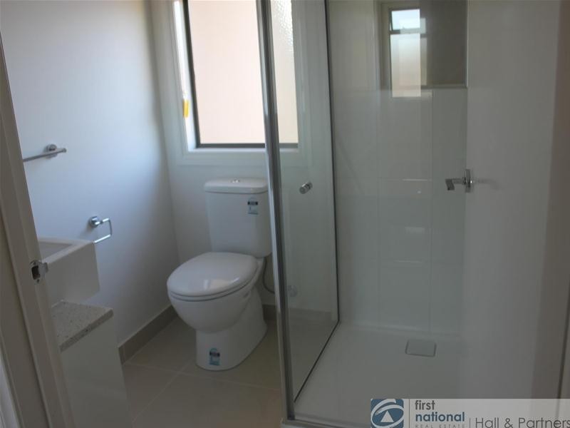 6/33 New Street, Dandenong VIC 3175