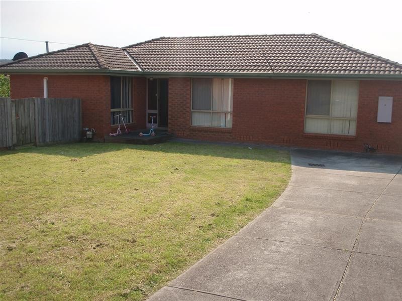 2/11 Holohan Place, Dandenong VIC 3175