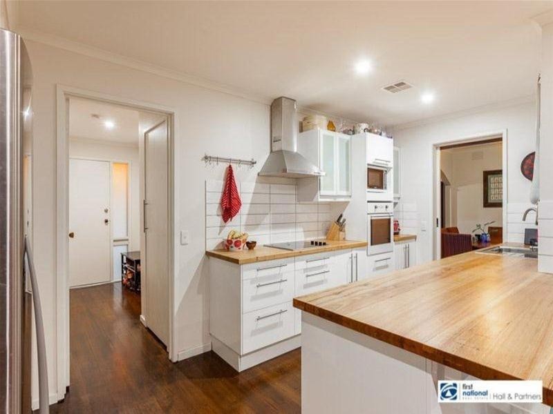 22 Riverview Crescent, Eumemmerring VIC 3177