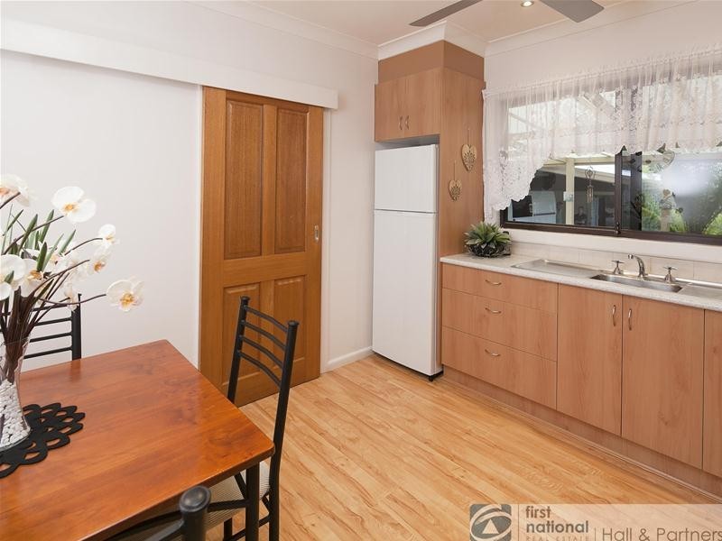 11 Magnolia Grove, Doveton VIC 3177