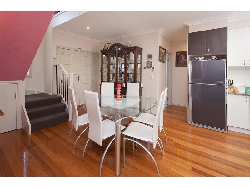 2/1 Day Street, Dandenong VIC 3175