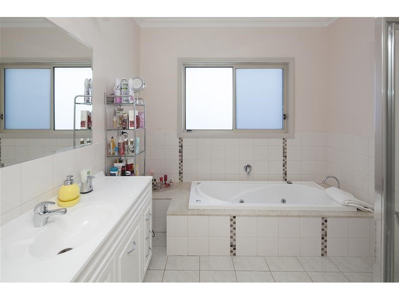 2/1 Day Street, Dandenong VIC 3175