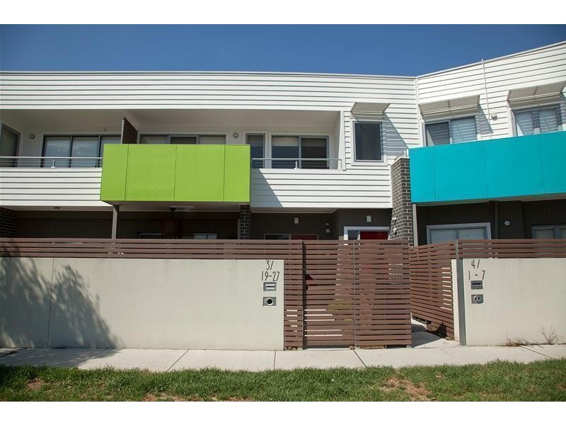 4/19-27 Connell  Lane, Dandenong VIC 3175