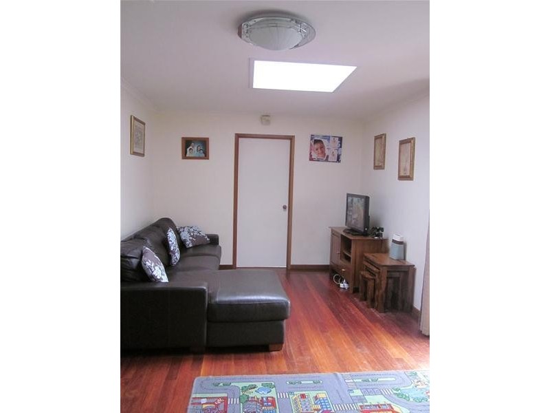 28 John Hunter Drive, Endeavour Hills VIC 3802